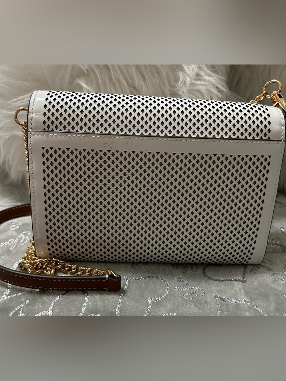 NWT Tory Burch, Sm White Fleming Diamond Perforated Convertible Leather Crossbod - Picture 5 of 12